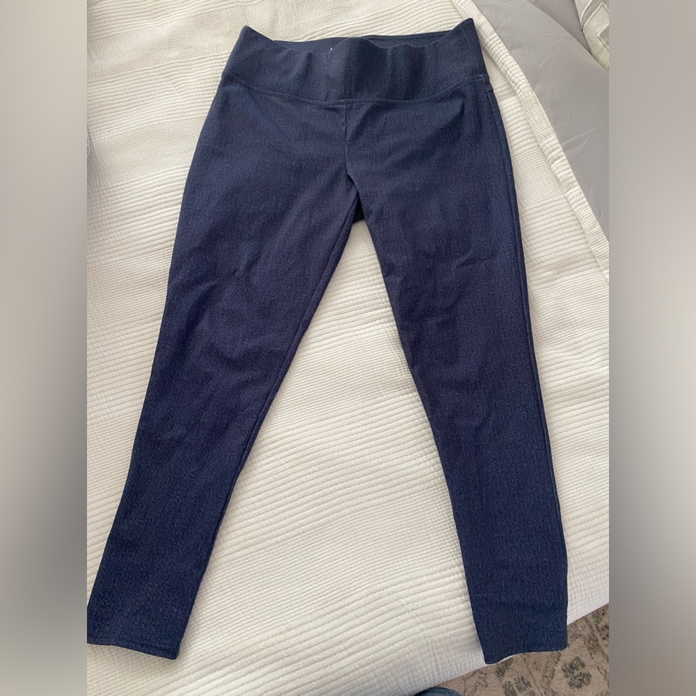 NWOT blue jean look leggings
slim factor by investments brand